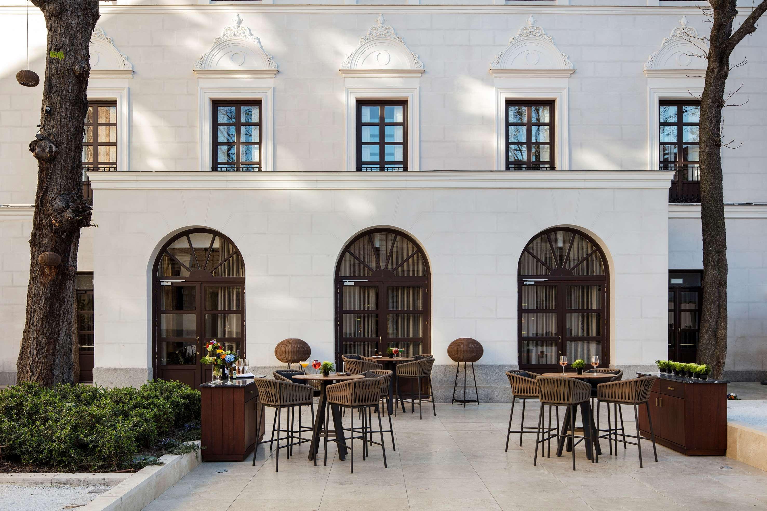 Palacio De Los Duques Gran Melia - The Leading Hotels Of The World Мадрид Экстерьер фото